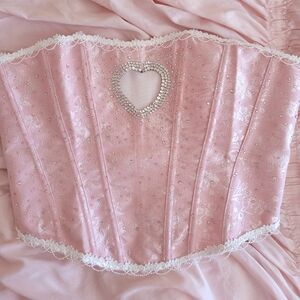 Sabrina Carpenter DIY Corset Top